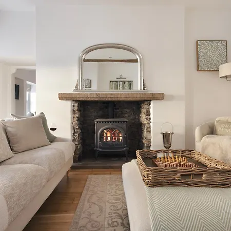 Wharton Cottage, District Retreat *