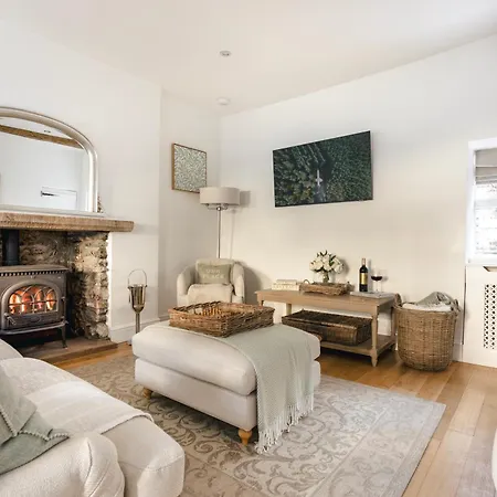 Wharton Cottage, District Retreat