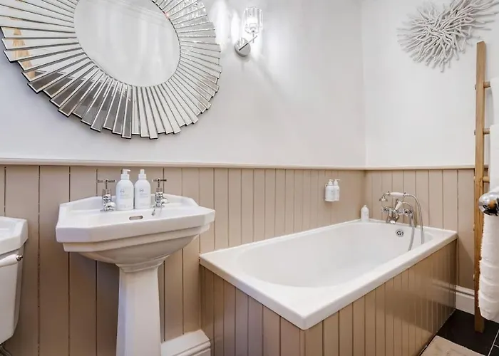 Wharton Cottage, Cartmel, District Retreat - Ridgestone